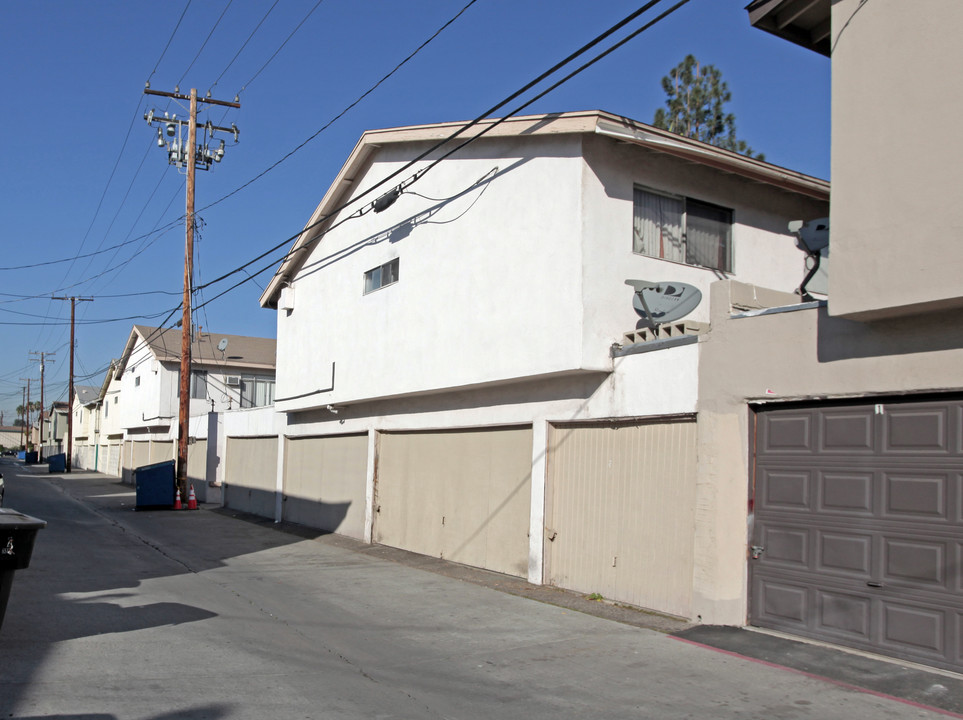 1756-1760 W Juno Ave in Anaheim, CA - Building Photo