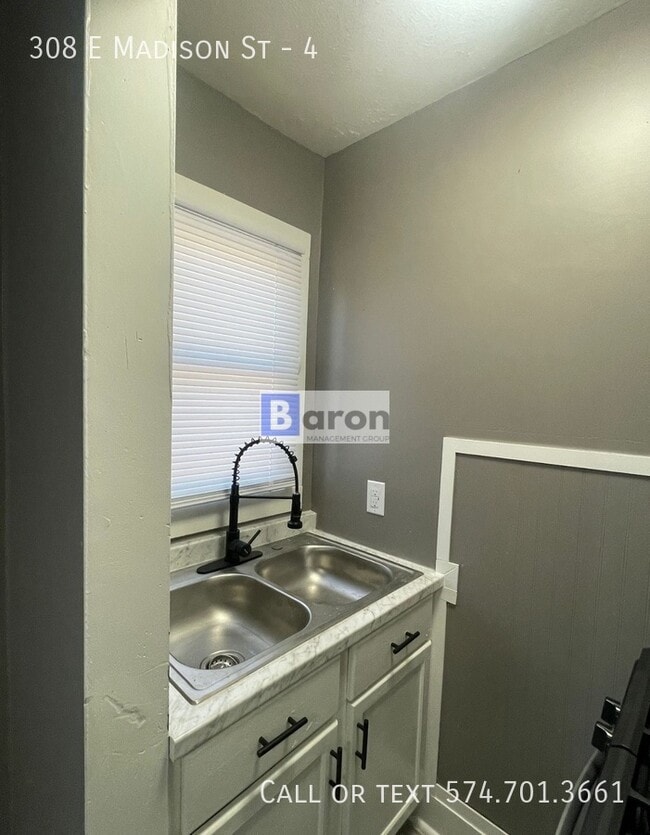 308 E Madison St in Goshen, IN - Building Photo - Building Photo