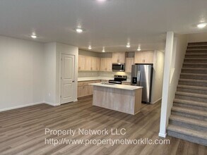 6108 SE 15th St in Gresham, OR - Building Photo - Building Photo