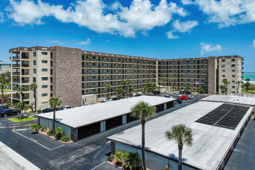 Windrush Condominiums in Cocoa Beach, FL - Building Photo