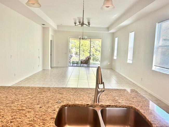 2921 Trustee Ave in Sarasota, FL - Building Photo - Building Photo