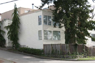 5000 Fauntleroy Way SW in Seattle, WA - Building Photo