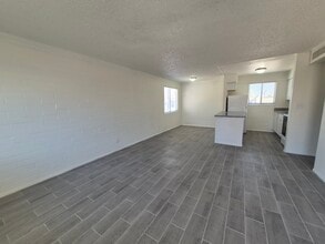 Patio Apartments in Yuma, AZ - Building Photo - Building Photo
