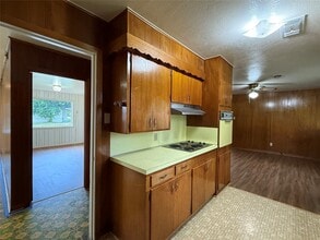 316 Anderson St in Navasota, TX - Building Photo - Building Photo