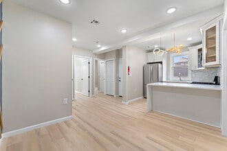 40 Lewis Ave, Unit 2 in Jersey City, NJ - Building Photo - Building Photo