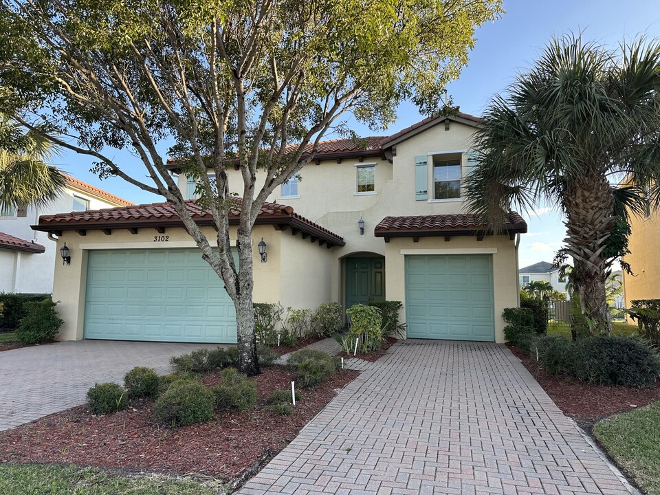 3102 Payson Way in Wellington, FL - Building Photo