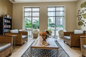 1401 McKinney St in Houston, TX - Building Photo - Building Photo