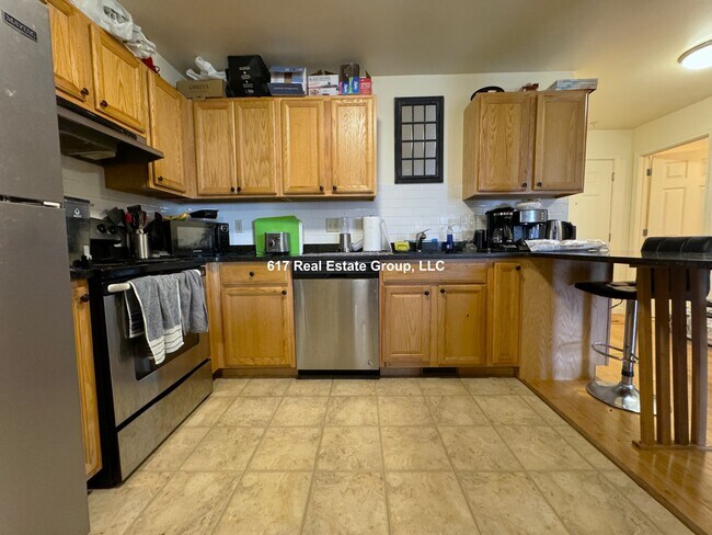 36 Raymond St in Boston, MA - Building Photo - Building Photo