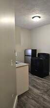 405 Lincoln Way W, Unit Apt B in South Bend, IN - Building Photo - Building Photo