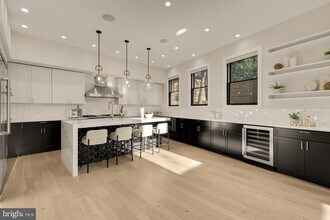 4913 Sherier Pl NW in Washington, DC - Building Photo - Building Photo