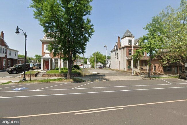 535 E High St in Pottstown, PA - Building Photo - Building Photo