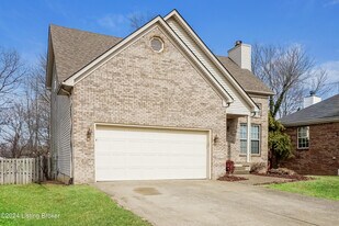 5507 Woodcross Pl in Louisville, KY - Building Photo