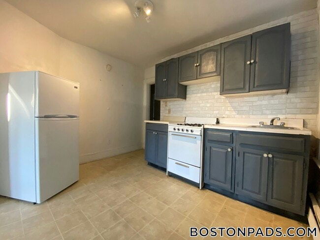 8 Parker Hill Ave in Boston, MA - Building Photo - Building Photo