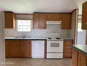 179 Aberdeen Ln in Jacksonville, NC - Building Photo - Building Photo