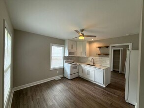 707 Grandin Rd in Charlotte, NC - Building Photo - Building Photo