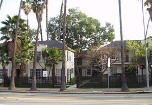 7714-7730 Hollywood Blvd Apartments