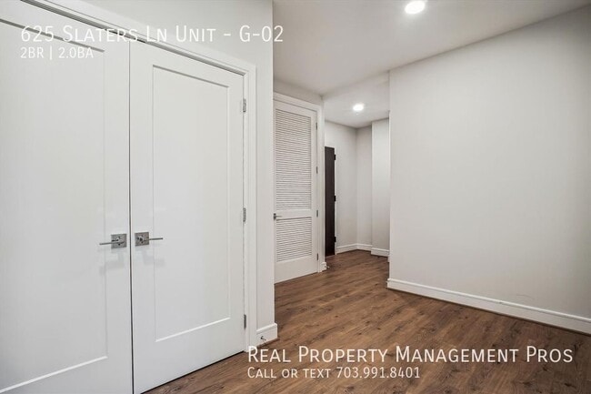 625 Slaters Ln in Alexandria, VA - Building Photo - Building Photo