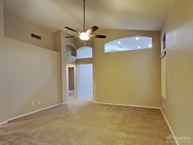 1335 W Wahalla Ln in Phoenix, AZ - Building Photo - Building Photo