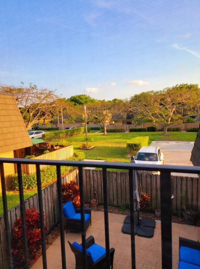 727 7th Way in West Palm Beach, FL - Foto de edificio - Building Photo