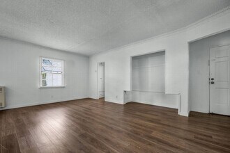 1350 Havenhurst Dr in West Hollywood, CA - Building Photo - Building Photo