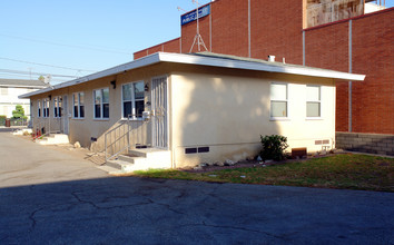 12726 Grevillea Ave in Hawthorne, CA - Foto de edificio - Building Photo