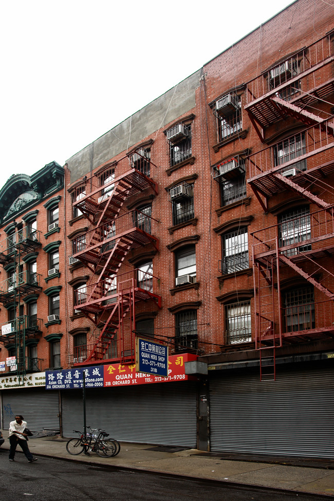 30 Allen St in New York, NY - Building Photo - Building Photo