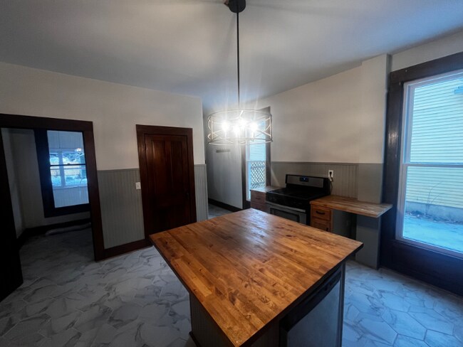 property at 2313 E Market St