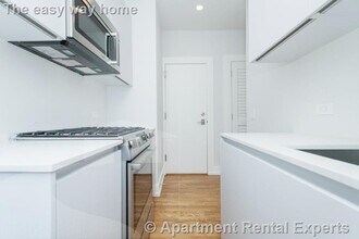 17 Forest St, Unit #22 in Cambridge, MA - Foto de edificio - Building Photo