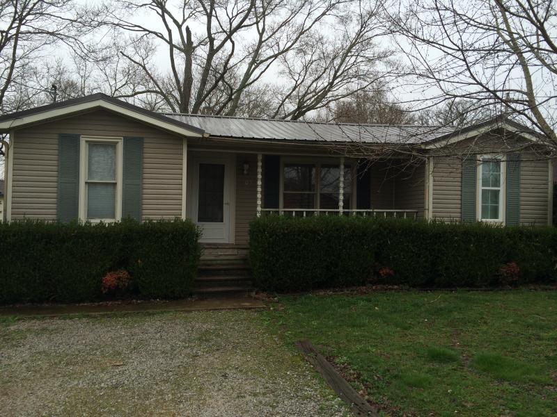 605 Greenville Pike in Hazel Green, AL - Building Photo