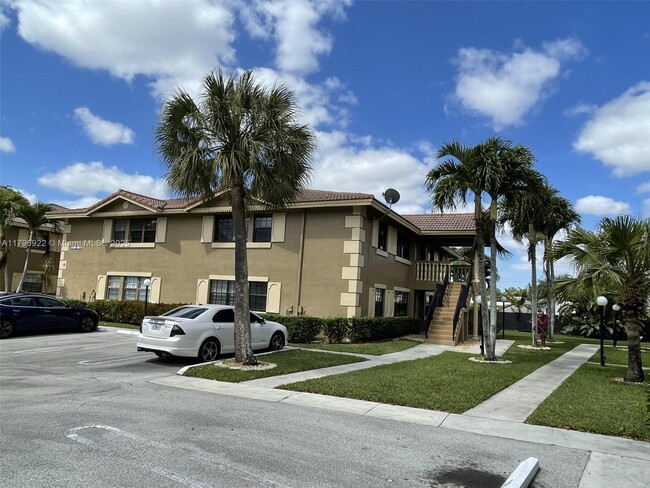 property at 2642 Riverside Dr