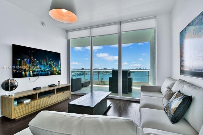 property at 900 Biscayne Blvd