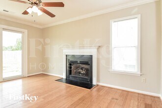 6033 Old Plank Rd in High Point, NC - Building Photo - Building Photo