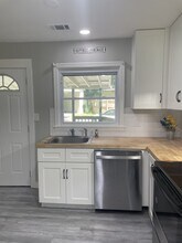 2371 Old Spring Rd in Smyrna, GA - Building Photo - Building Photo