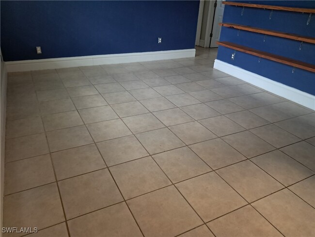 property at 13914 Nassau St