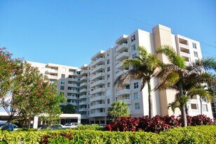 3450 S Ocean Blvd in Palm Beach, FL - Building Photo