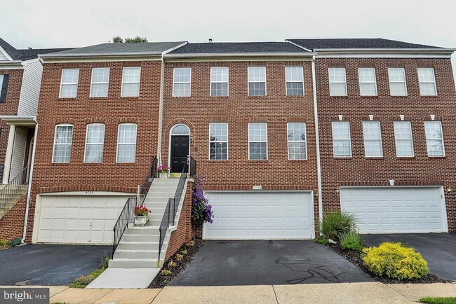property at 4735 Great Heron Cir