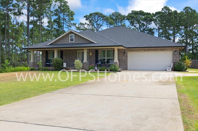 1960 Edgewood Dr in Navarre, FL - Building Photo - Building Photo