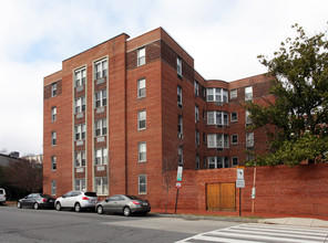 Gateway Georgetown Condos in Washington, DC - Building Photo - Building Photo