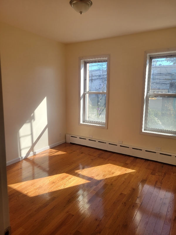 22-37-2235 35th St in Queens, NY - Building Photo - Building Photo