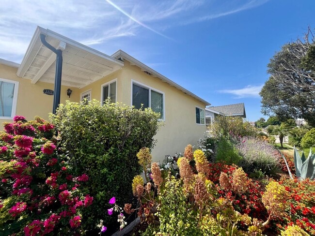 property at 1123 S Patton Ave