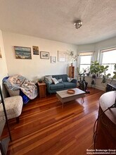 5 Weld Ave, Unit #1 in Boston, MA - Building Photo - Building Photo