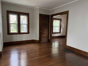 34 Diamond Ave NE in Grand Rapids, MI - Building Photo - Building Photo