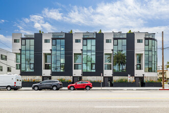 Pacific 5 in Los Angeles, CA - Building Photo - Building Photo