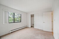 130 Mammoth Rd photo'