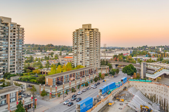 Tandem 2 in Burnaby, BC - Building Photo - Building Photo