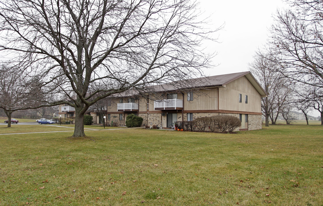 Woodview Park Apartments in Delavan, WI - Building Photo