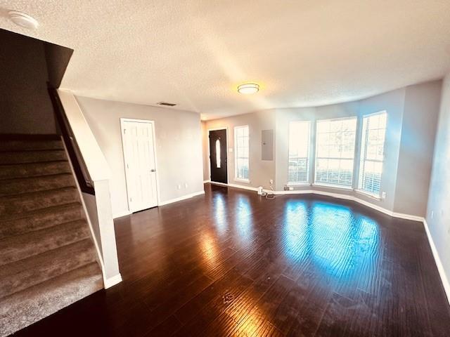 5724 Giddyup Ln in Fort Worth, TX - Building Photo - Building Photo