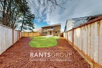 610 Rayla St SE in Lacey, WA - Building Photo - Building Photo