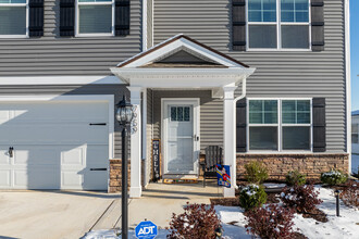 Pine Fork Rd in Quinton, VA - Foto de edificio - Building Photo