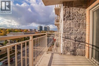 155 Water St S in Cambridge, ON - Building Photo - Building Photo